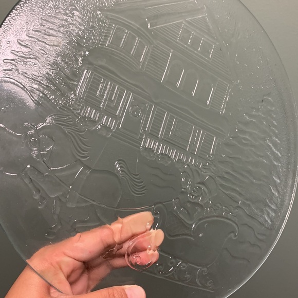 Vintage Christmas Dish - Picture 2 of 2